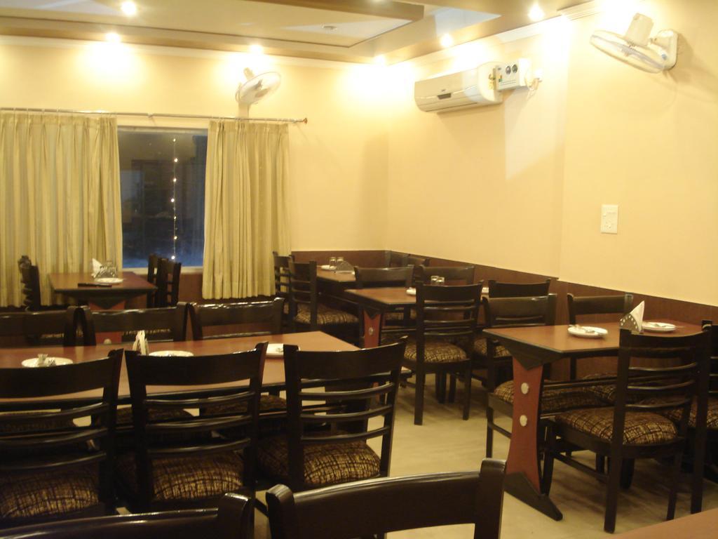 Hotel Utsav Dehradun Exterior foto